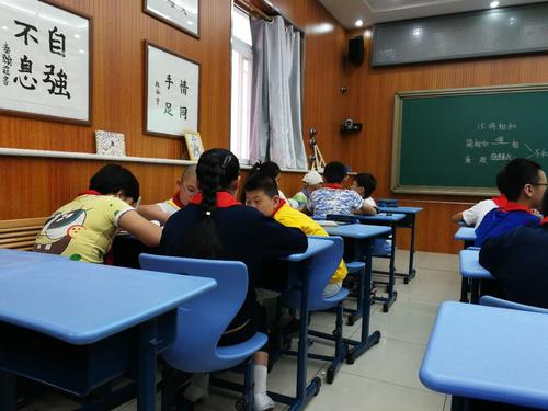 山西一学生被同学刺喉身亡，究竟是什么情况？